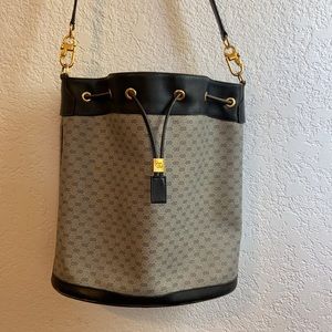Gucci vintage navy bucket bag